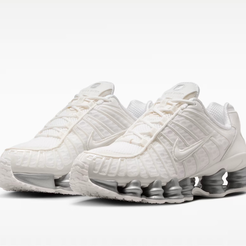 NWOT Nike Shox TL Cream Sneakers with Silver Sole